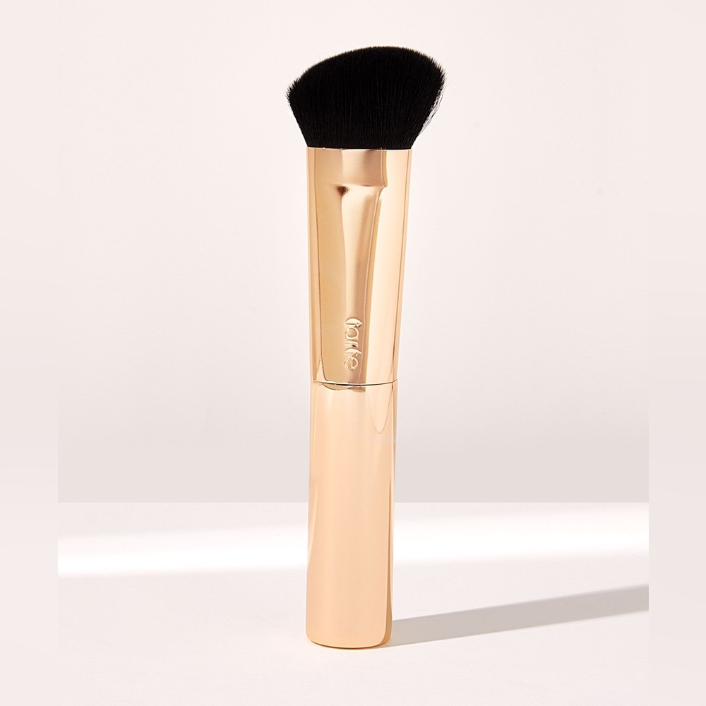 Tarte sculpt tape brush for contour